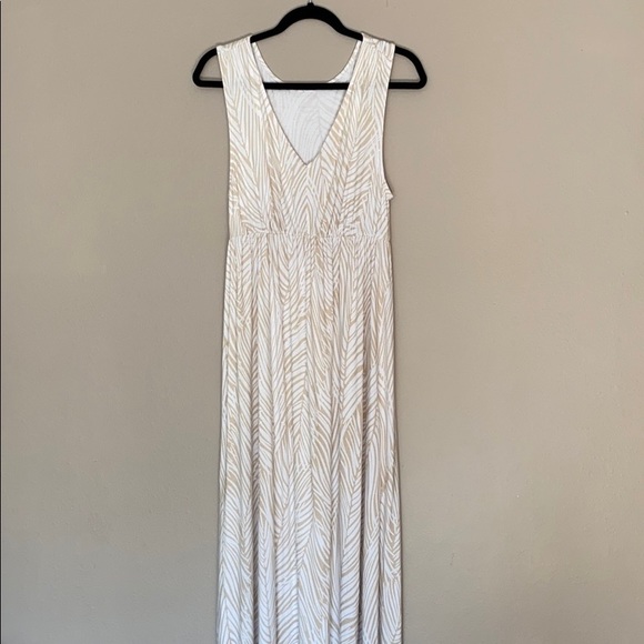 Isabel Maternity by Ingrid & Isabel Dresses & Skirts - White & Tan Maternity Dress